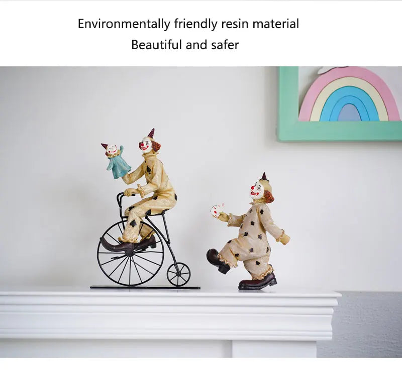 Circus Clown Statue Ornament Buffoon Doll